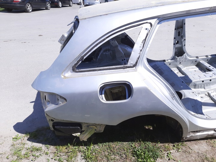 фото №1, Mercedes c w205 універсал чверть зад права крило c197 14-21r.