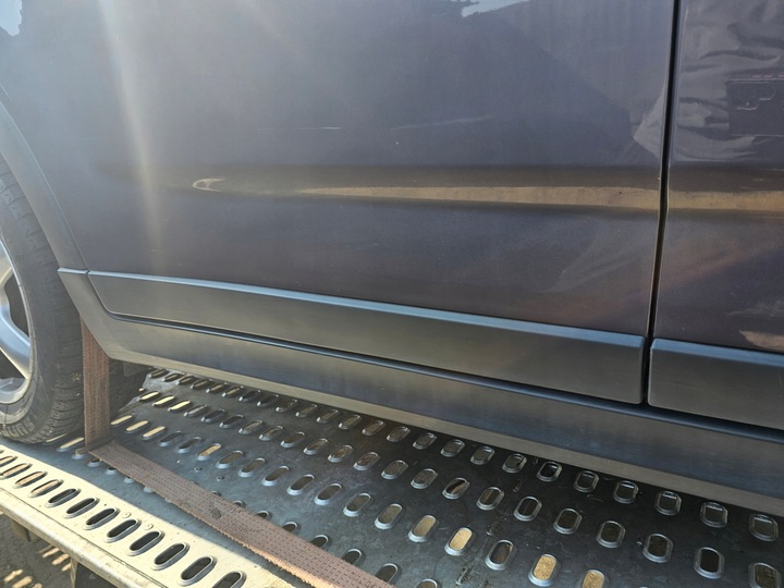 фото №9, Дверь зад задние правые gqk chevrolet orlando комплектные