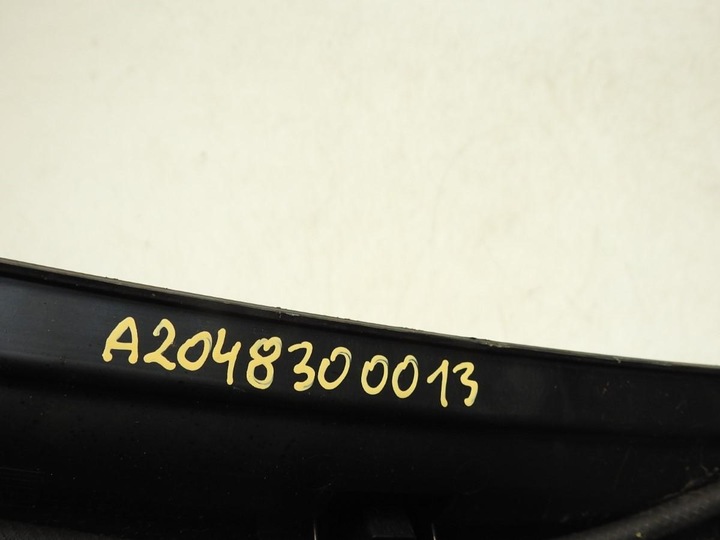 фото №7, Панель под лобовым стеклом mercedes w204 a2048300013