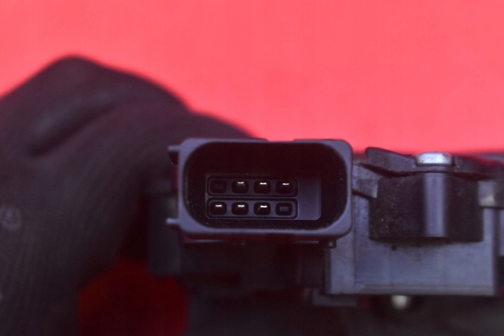 фото №7, Замок двері праві зад задній 55701966 fiat grande punto 5d 05-10