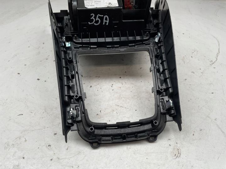 фото №16, Mercedes w176 aklasa рамка туннеля среднего панель климат-контроля a1766807100