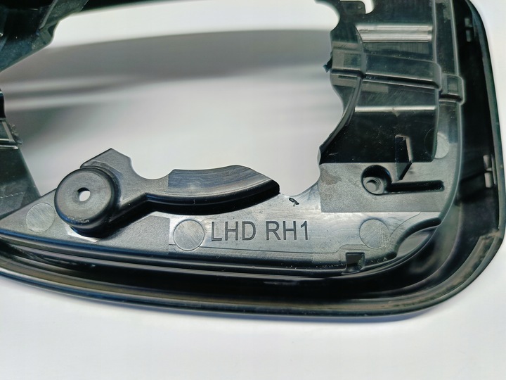 фото №12, Bmw 3 g20 g21- корпус рамка зеркало правого чёрный блеск 8498220-04