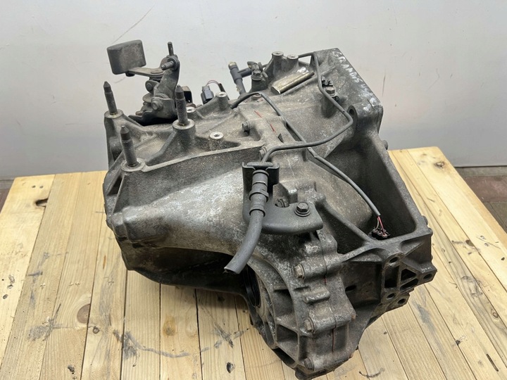 фото №5, Mitsubishi grandis коробка передач коробки передач пошкоджена 2.0 дизель з прямим уприскуванням