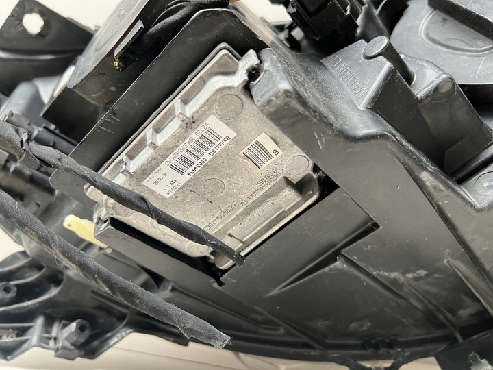 фото №12, Лампа передняя левая renault laguna iii 3 ксенон 260600040r