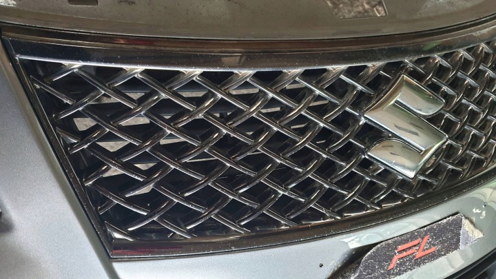 фото №11, Suzuki kizashi 10r znc бампер перед решітка галоген pdc комплект