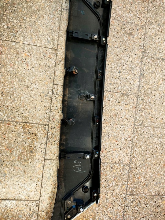 фото №7, Mitsubishi оригінальний номер 5817a265-02 outlander планка кришки