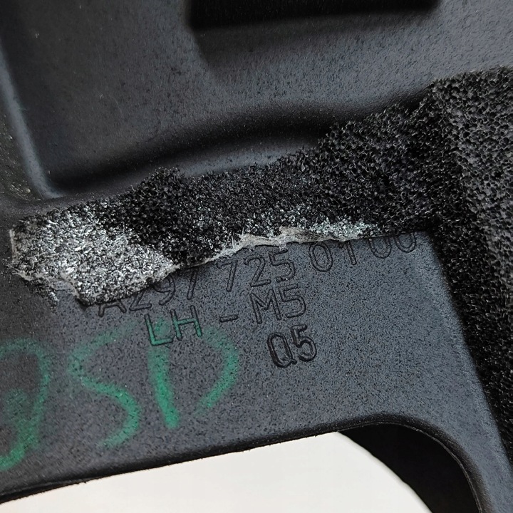 фото №6, Mercedes-benz eqs v297 2023 ліва сторона гумова прокладка двері передніх