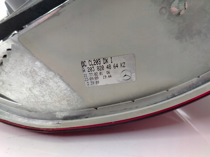 фото №13, Mercedes clc w203 08r- фара правое зад правая задняя a2038204864