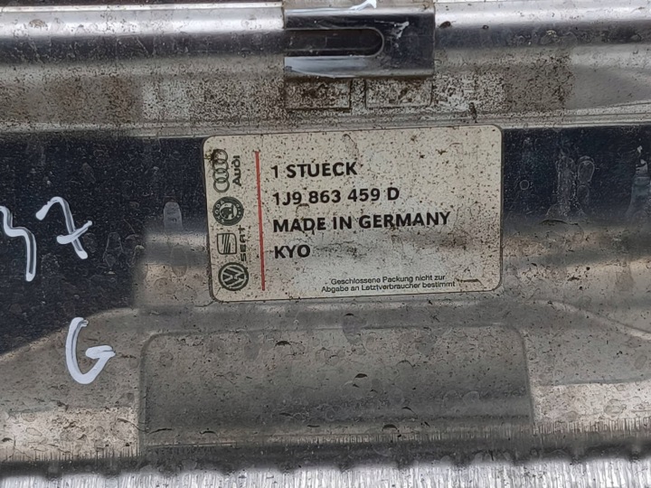 фото №6, Volkswagen bora 2002 накладка порога багажника 1j9863459d