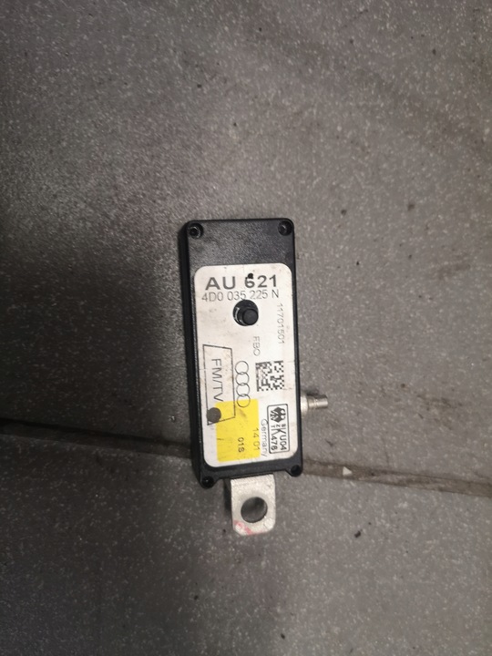 фото №1, Усилитель антенны audi a8 d2 4d0035225n