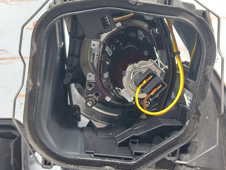 фото №11, Volvo c30 12r фара права перед 31299821 англієць