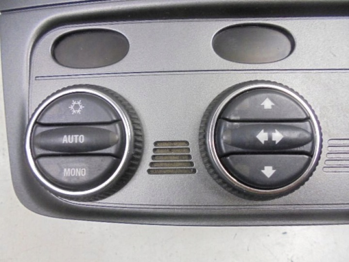 фото №7, Alfa romeo gt панель воздуховод 01560513720