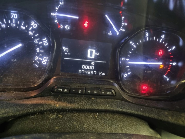 фото №11, Панель раздаточная консоль капот vivaro c expert iii jumpy iii proace ii