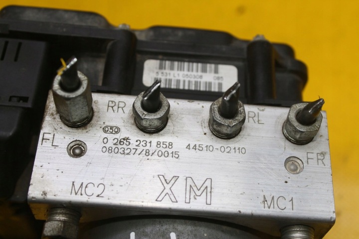 фото №7, Головний гальмівний циліндр toyota auris i 1.4 b 44510-02110