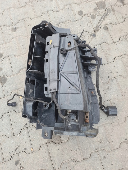 фото №8, Фара лампа панель кріплення фар лівий volvo fh fm 9 12 13