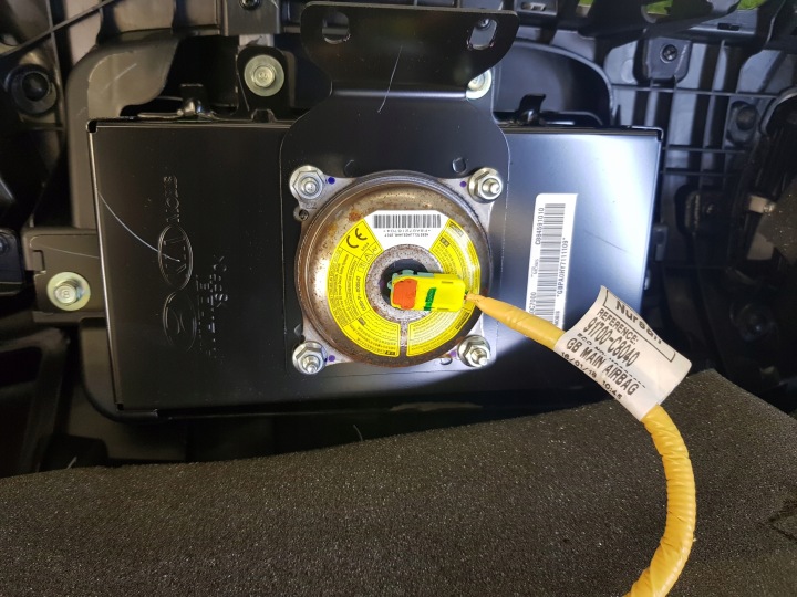 фото №14, Торпедо роздавальна hyundai i20 ii 56900-c8000 88810-c8000 88820-c8000