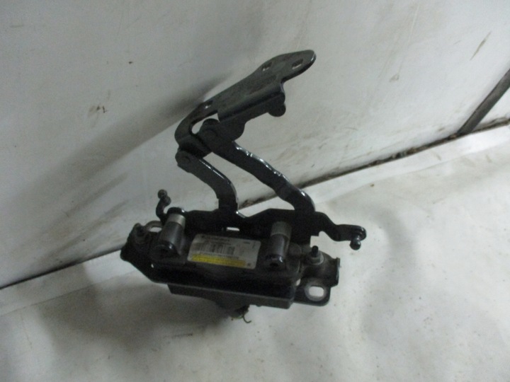 фото №8, Петля капота правый патрон/заряд kpl mercedes e-klasa 212 a 2129066301