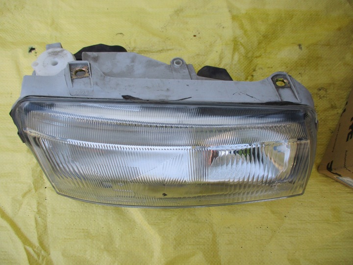 фото №6, Vw passat b4 лампа передняя правая tyc