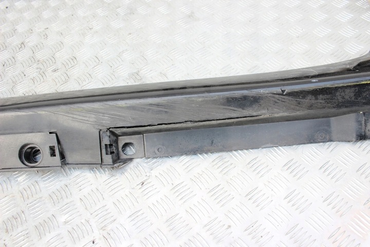 фото №5, Toyota prius xw30 2009 левая сторона планки пороговые накладки порог