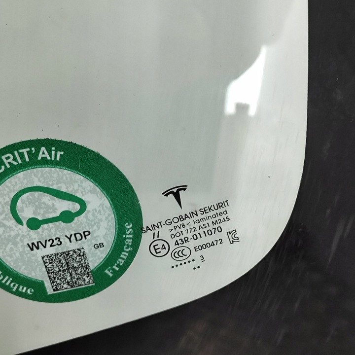 фото №6, Tesla модель y 2023 стекло передняя / лобовое