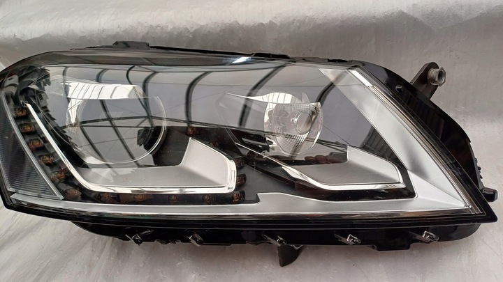 фото №13, Vw passat b7 bi-xenon поворотный led 10\15 3ab941751/752 правая лампа перед