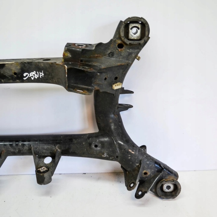 фото №6, Подрамник задние bmw 4 купе f32, f82 6863149 3927138 2.0l 135kw 2014