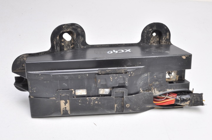 фото №1, Volvo xc40 коробка предохранителей 31473883 31473884