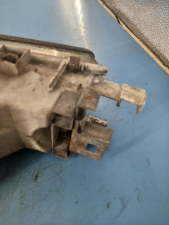 фото №14, Фара праве ford mondeo mk2 96-00r