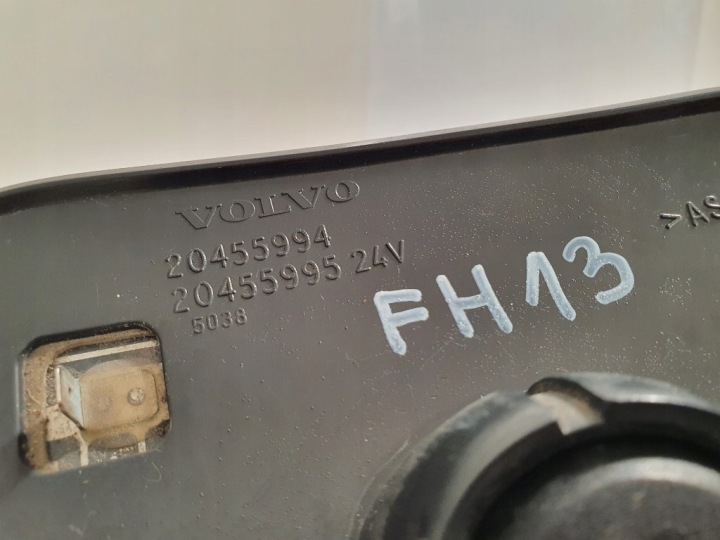 фото №8, Volvo fh13 2007 вкладка зеркало левое низ оригинал