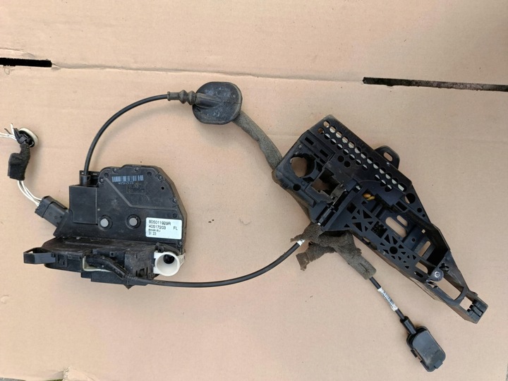 фото №1, Замок двері лівий перед переднє renault clio iv 4 805011929r