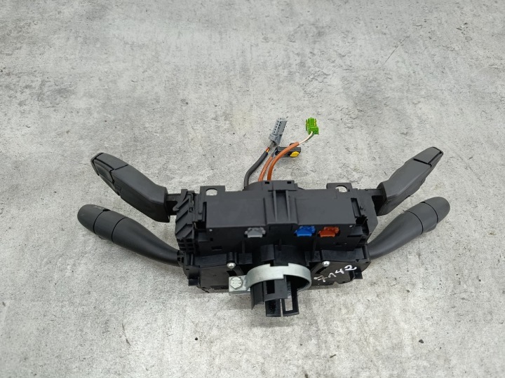 фото №7, Переключатель комбинированный citroen c5 ii 965992426ct com2003 valeo 2.0 hdi