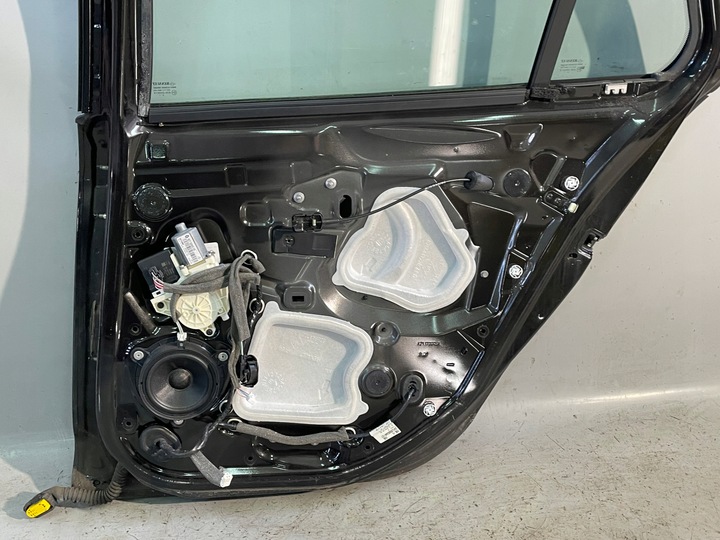 фото №10, Дверь правые задние зад renault megane 3 iii 2010 r цвет nv676 5d универсал eu