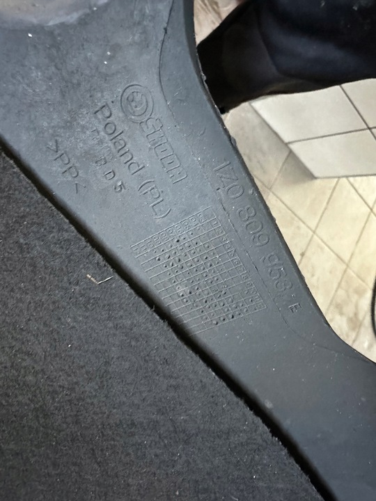 фото №3, Skoda octavia ii 2 04- підкрилок лівий перед ліві передні комплект 1z0809953e