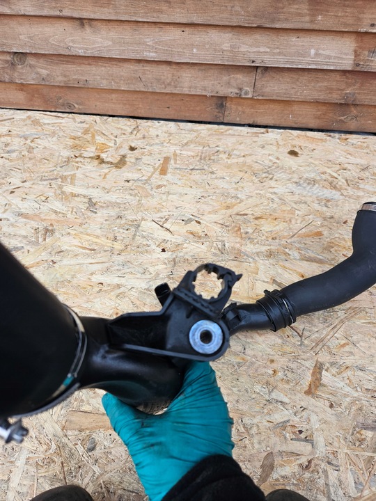 фото №8, Gd golf vi 1.4tsi шланг воздуха 1k0145770ak