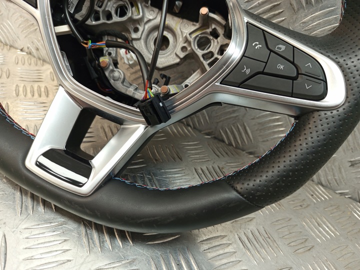 фото №11, Renault clio v руль мультифункция кожа 484001588r