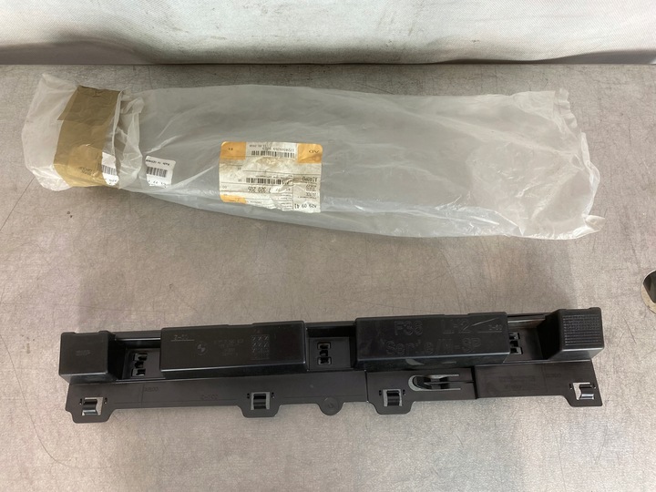 фото №9, Кронштейн кріплення порога перед лівий bmw f36 f36n