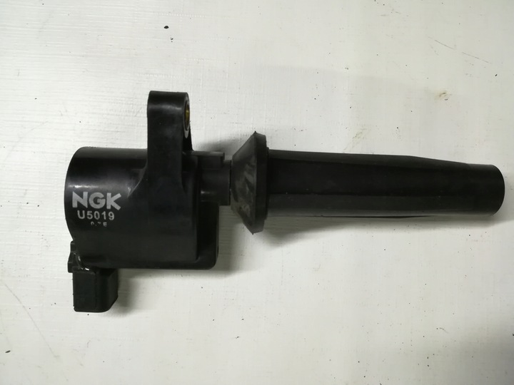фото №11, Катушка volvo s40 ii v50 s80 ii 1.8 2.0 ngk u5019