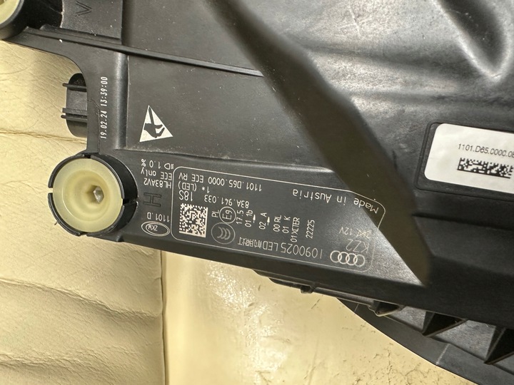 фото №7, Audi q3 83a лампы передние полный led левая 83a941033 + правая 83a941034