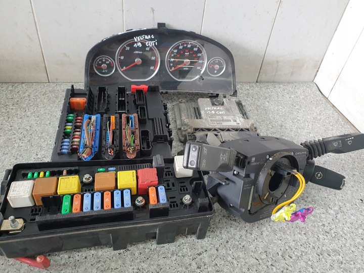 фото №1, Блок управления набор старт vectra c 1,9cdti 0281014449