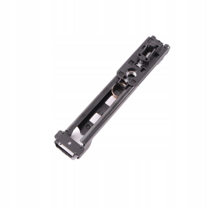 фото №11, Mercedes w212 регулювання кріплення повзунок ременів