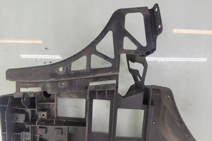 фото №9, Левый ползун заднего бампера ford galaxy iii ck am2117e851aj 2.2l дизель