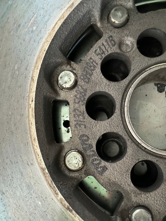 фото №5, Volvo v40 сцепление комплектные колесо двухмассовый диск прижим 2.0 d d4204t8