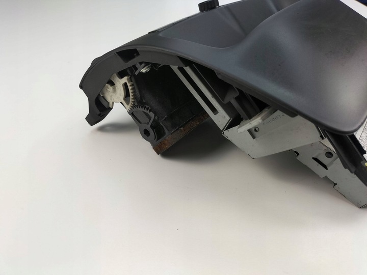 фото №7, Консоль середня радіо toyota avensis 8611005020