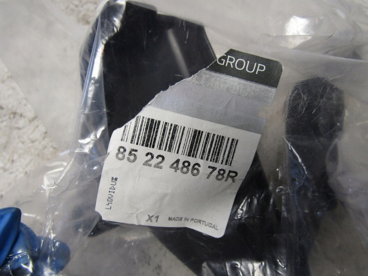 фото №10, Renault megane iv ползун бампера правый зад