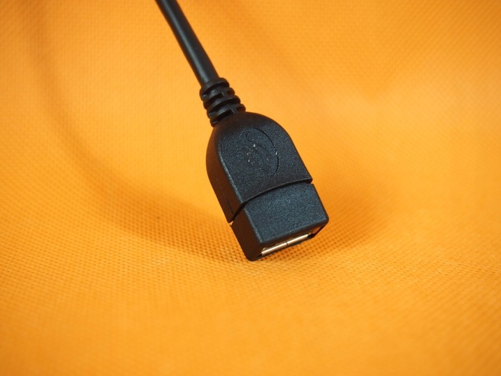 фото №12, Audi адаптер audi ami na usb iphone оригинал новый 4f0051510am