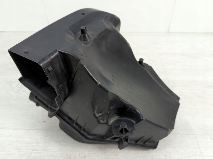 фото №6, Корпус фильтра воздуха bmw 5 g30/g31 g31 2019 8577140