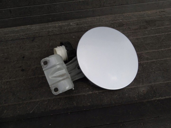 фото №1, Mitsubishi space star 2018 рестайлинг крышка заливка топлива + крышка оригинал