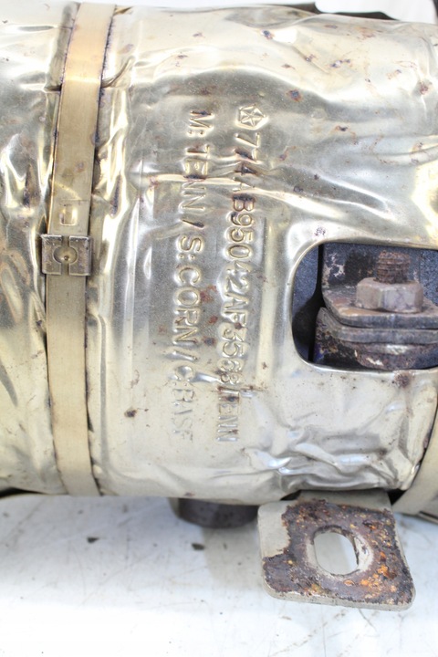 фото №13, Jeep cherokee kl 19- рестайлинг 3.2 катализатор зад