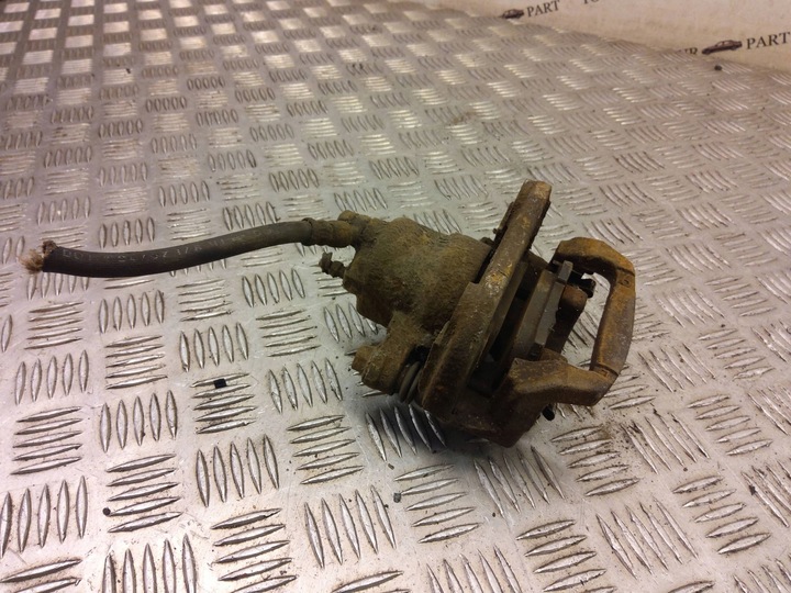 фото №6, Lexus rx 330 - 350 - 400h 2007 перед сторона правая задний суппорт тормозной