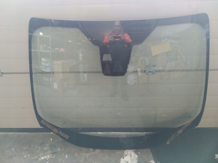 фото №1, Ford focus mk3 стекло передняя лобовое с подогревом 2015
